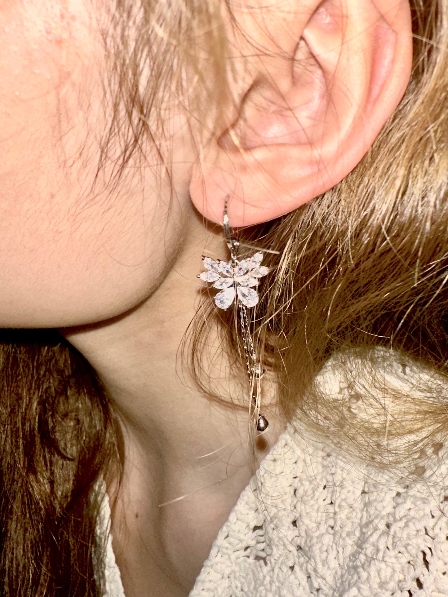 Butterfly-style Zircon Diamond Loop Earring